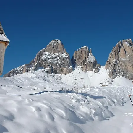 Wellness Lupo Bianco 4* Canazei