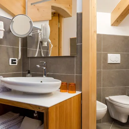 Wellness Lupo Bianco Готель Канацеї