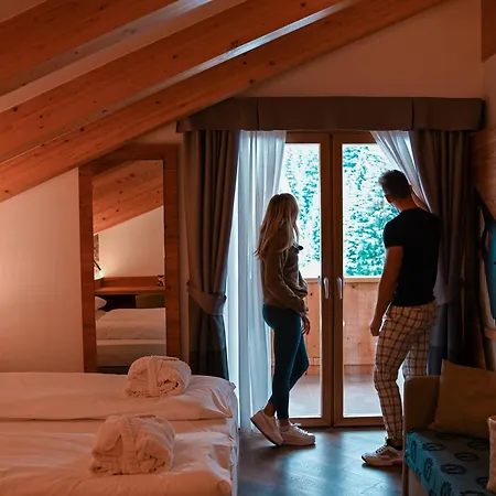 Szálloda Wellness Lupo Bianco Canazei