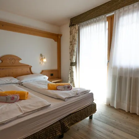 Готель Wellness Lupo Bianco 4*