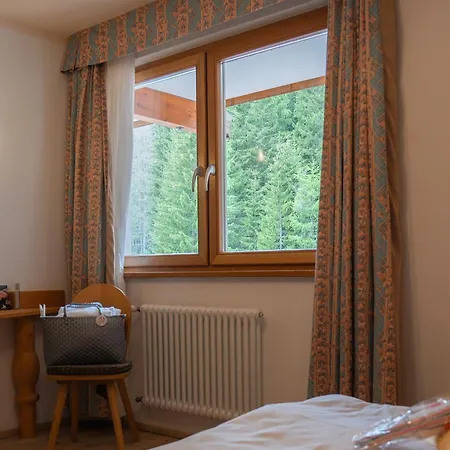 Wellness Lupo Bianco Готель 4*