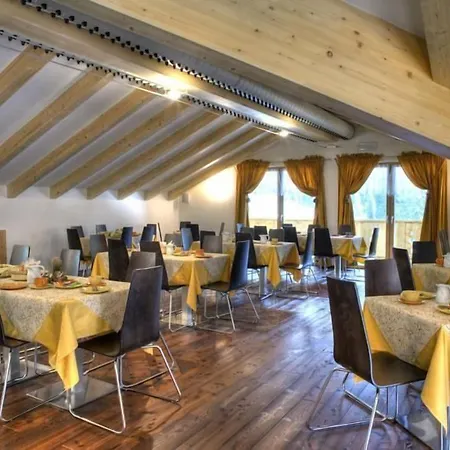 Hotel Wellness Lupo Bianco 4*