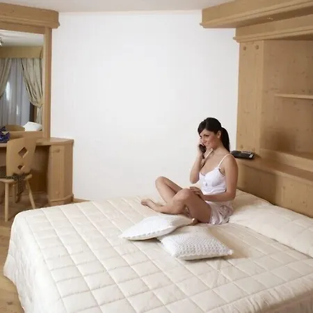 Wellness Lupo Bianco Hotel 4*