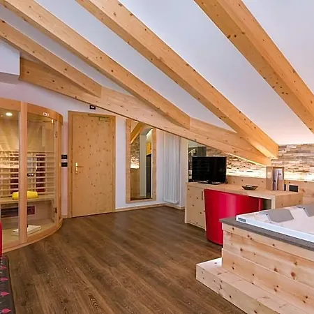 Wellness Lupo Bianco Hotel
