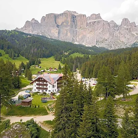 Wellness Lupo Bianco 4*