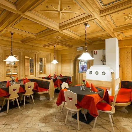 Wellness Lupo Bianco 4* Canazei