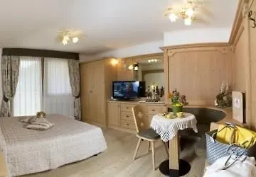 Wellness Lupo Bianco Otel Canazei