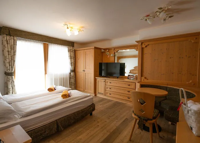 Wellness Lupo Bianco Канацеї