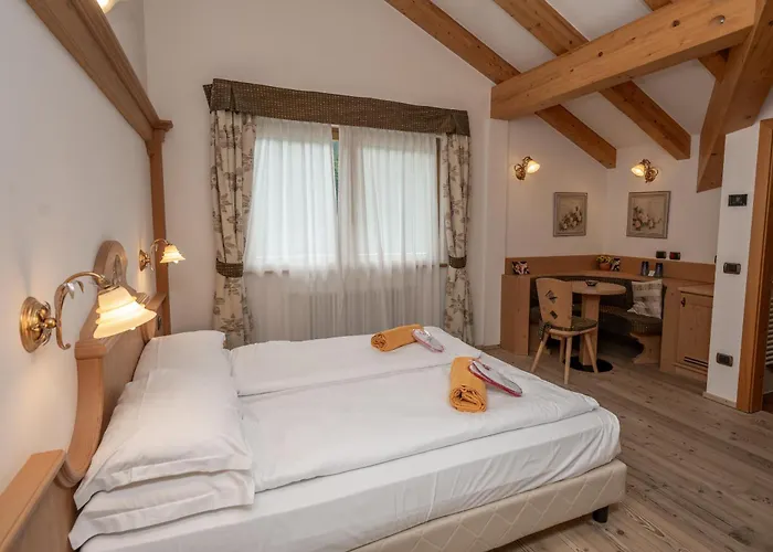 Wellness Lupo Bianco 4* Канацеї