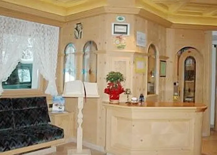 Szálloda Wellness Lupo Bianco 4*