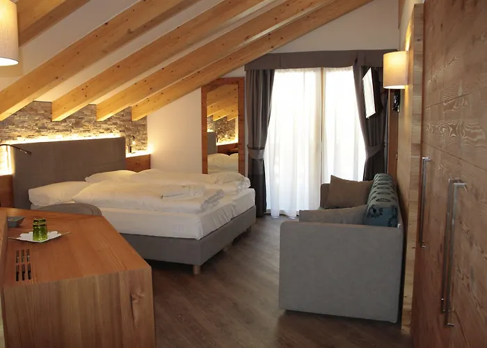 Szálloda Wellness Lupo Bianco