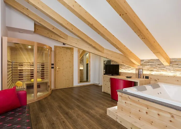 Wellness Lupo Bianco Szálloda 4*